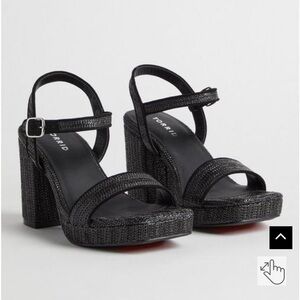 NWT torrid platform sandals